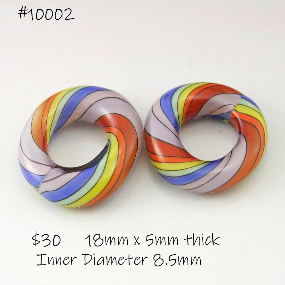 Rainbow Twist Circle Pair