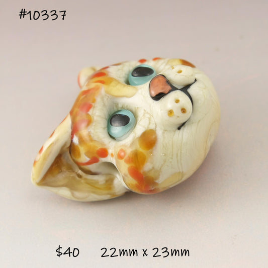 Orange Tabby Cat with Teal Eyes and Coral Nose Sculptural Bead